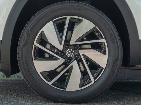 New 2026 Volkswagen Atlas SEL AWD/4WD image 7