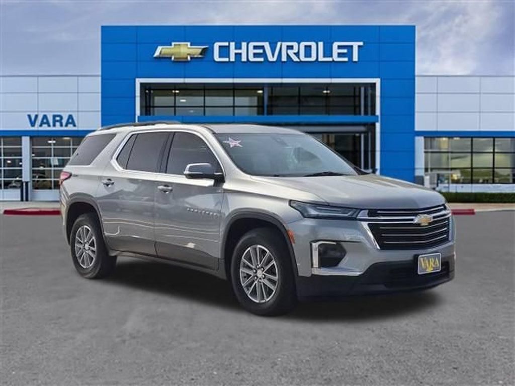 Certified 2023 Chevrolet Traverse LT FWD image 7