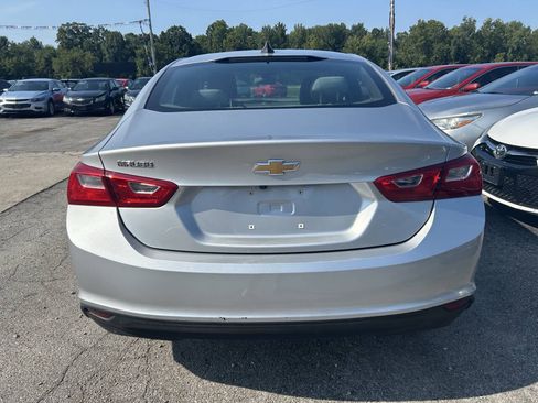 Used 2020 Chevrolet Malibu LS FWD image 5