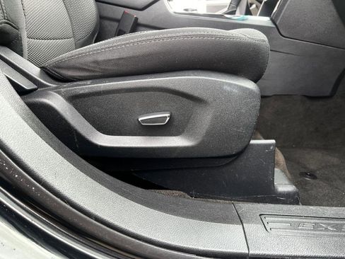Used 2017 Ford Explorer XLT AWD/4WD image 10