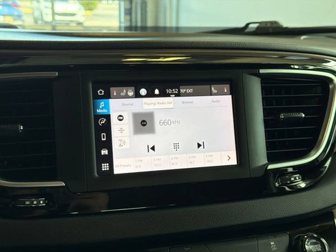 Used 2023 Chrysler Voyager LX FWD image 31