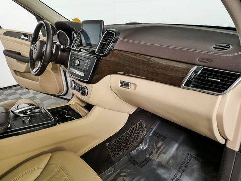 Used 2017 Mercedes-Benz GLS 450 4MATIC image 23