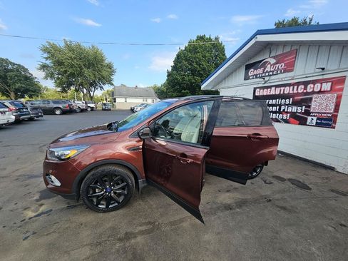 Used 2018 Ford Escape SEL w/ SEL Sport Appearance Package FWD image 23