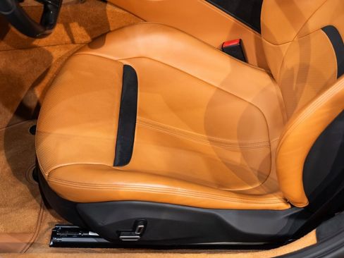 Used 2021 Ferrari Roma image 24