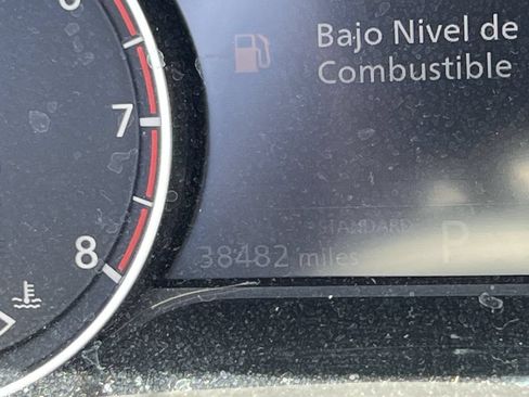 Used 2023 Nissan Rogue SV FWD image 8