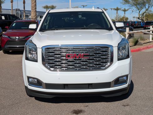 Used 2020 GMC Yukon XL Denali w/ Open Road Package image 8