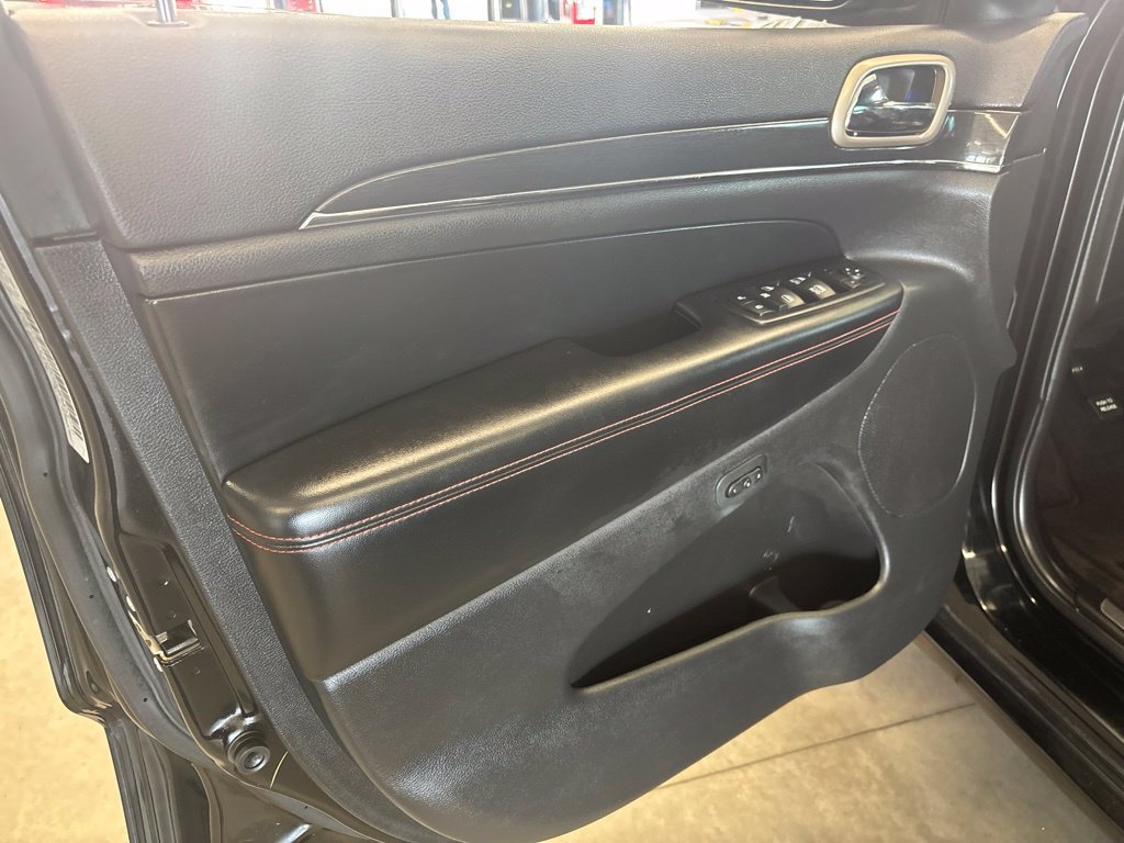 Used 2017 Jeep Grand Cherokee Limited 75th Anniversary AWD/4WD image 5