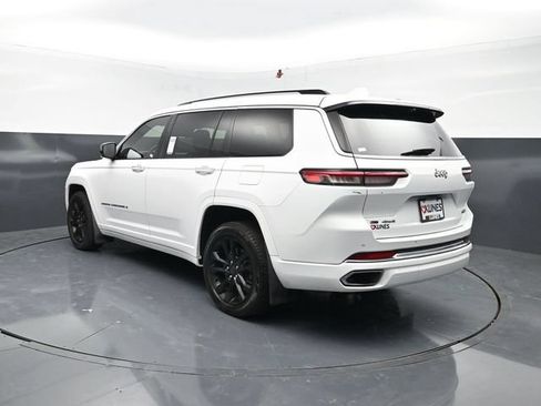 Used 2021 Jeep Grand Cherokee L Overland w/ Advanced Protech Group III AWD/4WD image 7