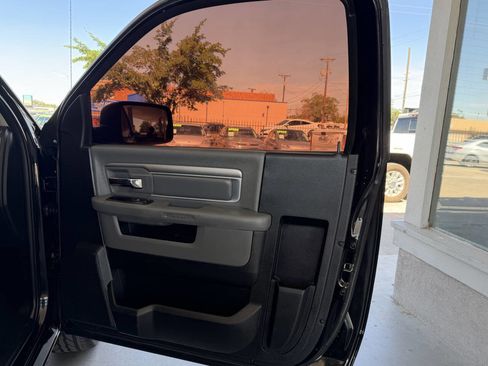 Used 2014 RAM 1500 Express RWD image 12