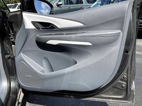 Used 2017 Chevrolet Bolt Premier w/ Driver Confidence II Package image 22