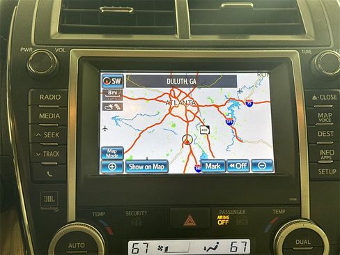 Used 2013 Toyota Camry XLE image 6