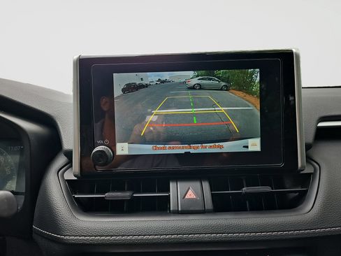 Used 2025 Toyota RAV4 LE FWD image 28