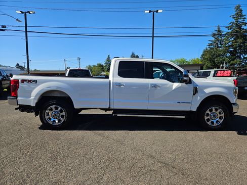 Used 2021 Ford F350 Lariat w/ Lariat Ultimate Package AWD/4WD image 6