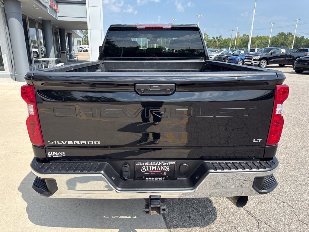 Used 2025 Chevrolet Silverado 2500 LT w/ Convenience Package AWD/4WD image 6