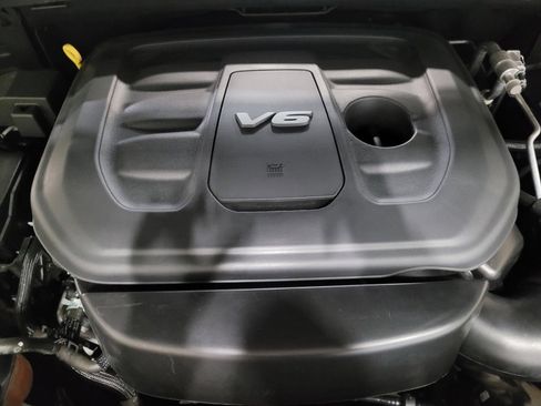 Used 2018 Jeep Grand Cherokee Limited image 30