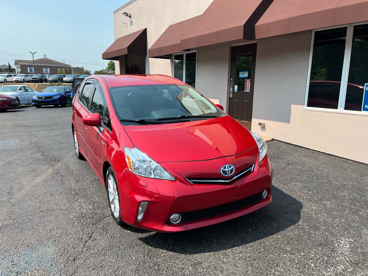 Used 2014 Toyota Prius V Five FWD image 2