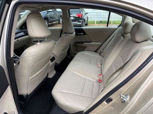 Used 2016 Honda Accord EX-L image 8