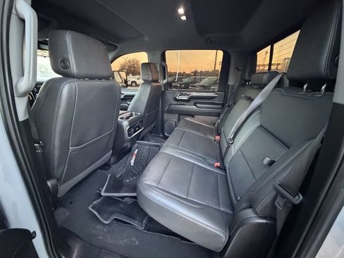 Used 2024 Chevrolet Silverado 2500 LTZ w/ LTZ Plus Package AWD/4WD image 16