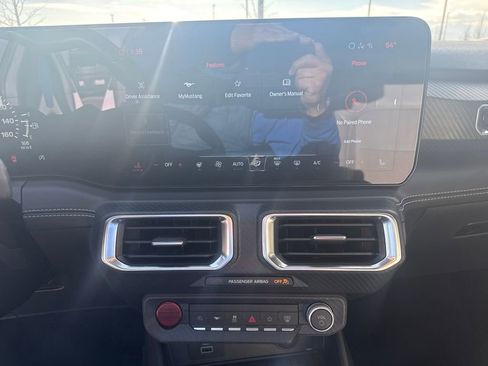 Used 2024 Ford Mustang GT Premium image 19