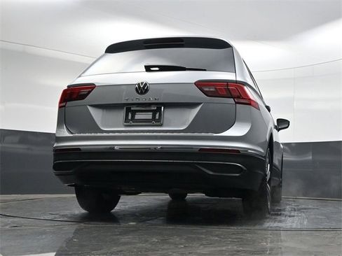 Used 2023 Volkswagen Tiguan S image 40