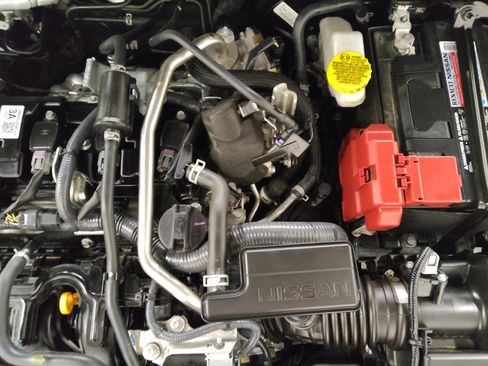Used 2025 Nissan Sentra S FWD image 30