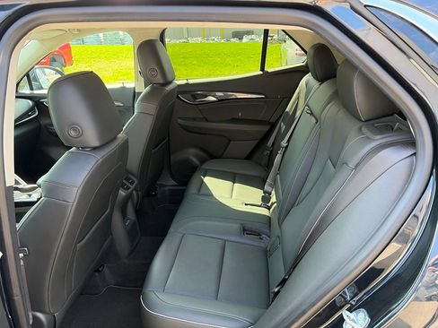 Used 2021 Buick Envision Essence AWD/4WD image 18