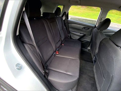 Used 2024 Nissan Rogue S AWD/4WD image 24