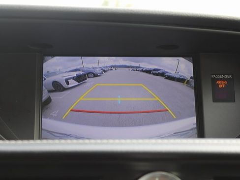 Used 2016 Lexus ES 300h w/ Navigation System Package image 13