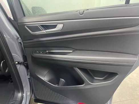 New 2026 Volkswagen Atlas Cross Sport SEL R-Line image 23