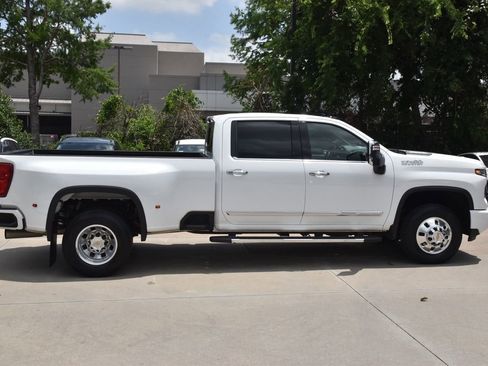 Used 2024 Chevrolet Silverado 3500 High Country w/ High Country Premium Package AWD/4WD image 6