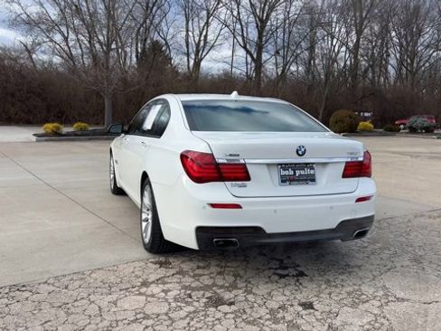 Used 2015 BMW 750i xDrive image 7