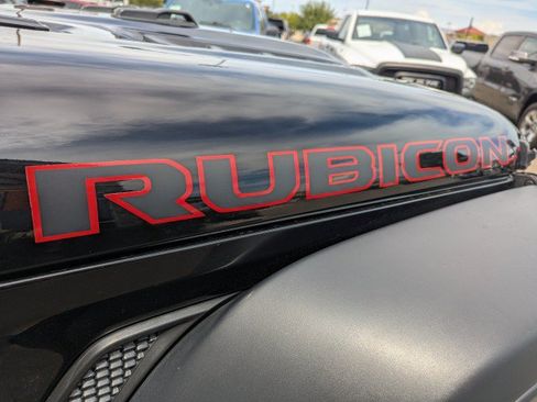 Used 2018 Jeep Wrangler Unlimited Rubicon AWD/4WD image 27