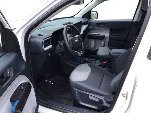 Used 2026 Ford Maverick XLT AWD/4WD image 9