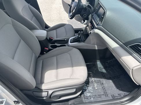 Used 2018 Hyundai Elantra SEL FWD image 27