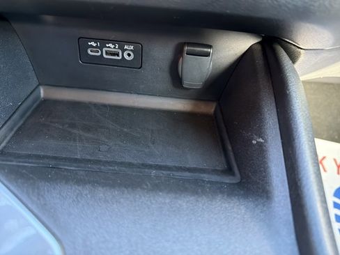 Used 2025 Nissan Altima 2.5 SV image 22