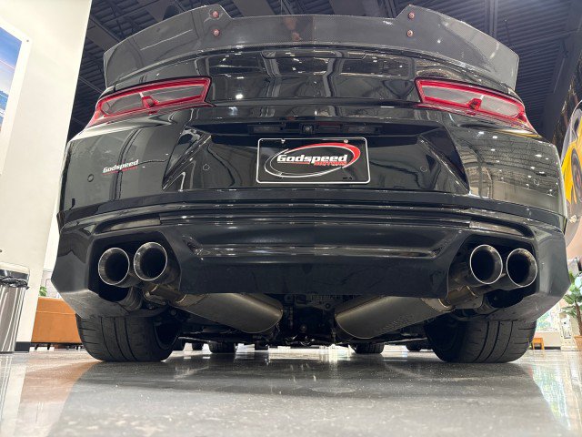 Used 2018 Chevrolet Camaro ZL1 RWD image 44