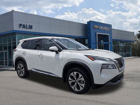 Used 2021 Nissan Rogue SV FWD image 1