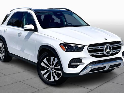 Used 2025 Mercedes-Benz GLE 350 4MATIC image 3