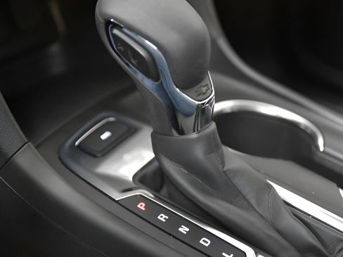Used 2022 Chevrolet Equinox LS AWD/4WD image 29