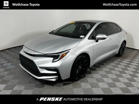 Used 2024 Toyota Corolla SE image 1