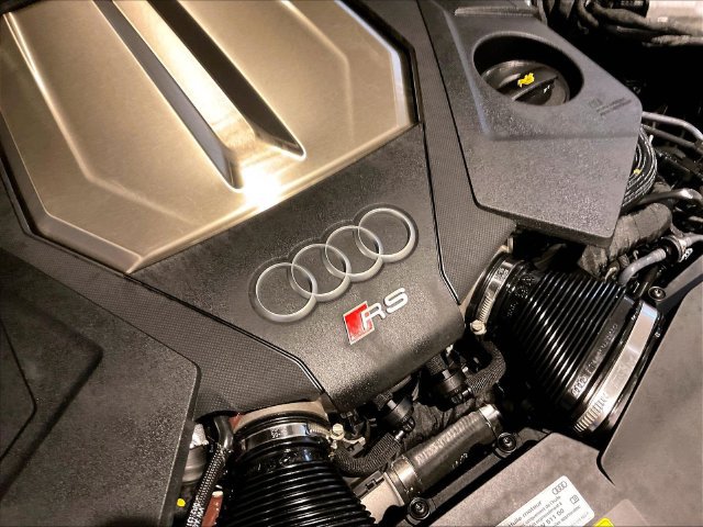 Used 2023 Audi RS 7 Sportback w/ Carbon Optic Package AWD/4WD image 32