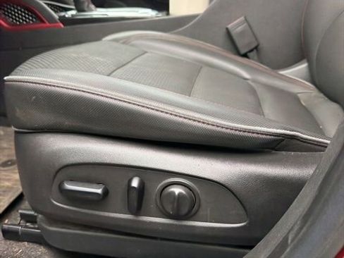 Used 2023 Chevrolet TrailBlazer RS w/ Sun and Liftgate Package image 2