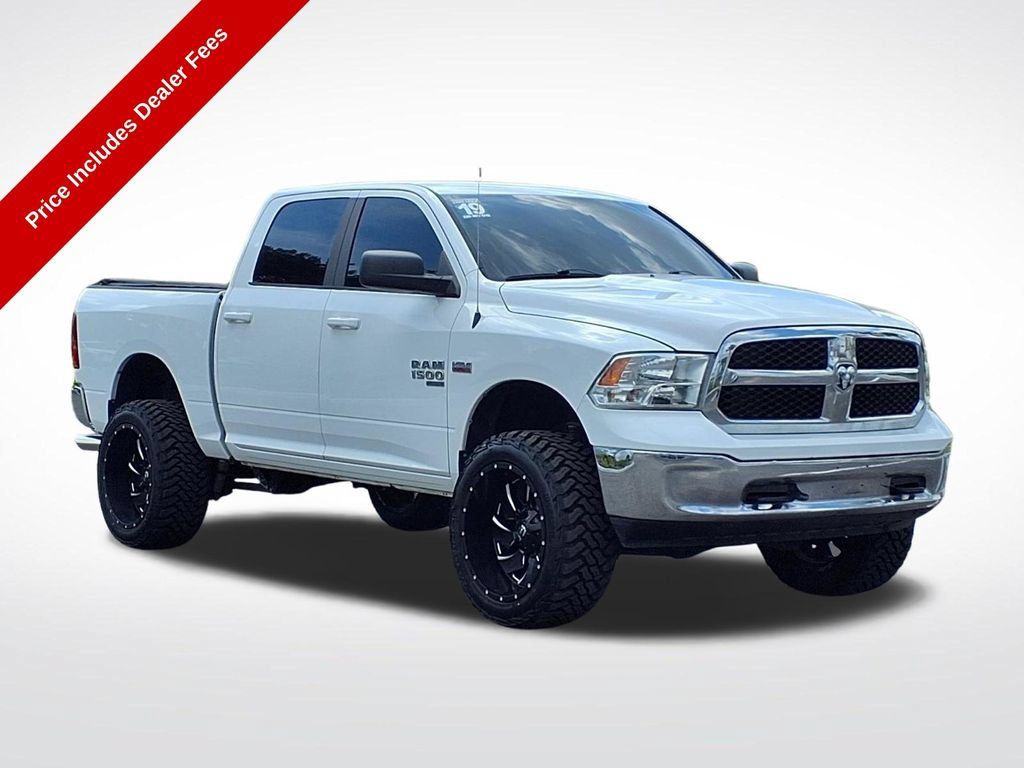 Used 2019 RAM 1500 Classic SLT AWD/4WD image 1