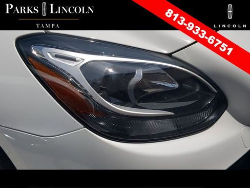 Used 2020 Mercedes-Benz SLC 300 image 12