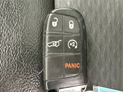 Used 2023 Jeep Compass Altitude w/ Sun and Sound Group image 17