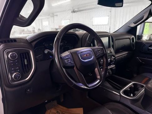 Used 2022 GMC Sierra 2500 AT4 w/ AT4 Preferred Package AWD/4WD image 7