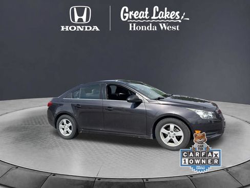Used 2014 Chevrolet Cruze LT FWD image 2
