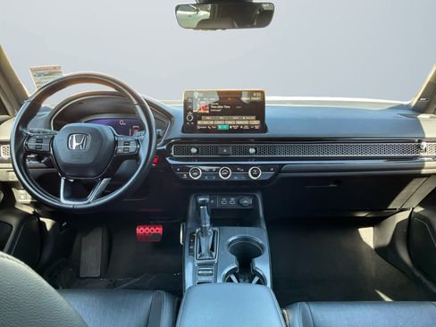 Used 2022 Honda Civic Sport Touring image 10