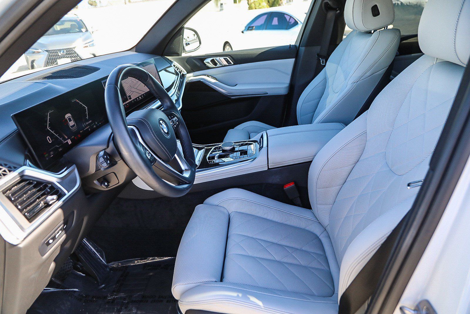 Used 2024 BMW X5 sDrive40i w/ Parking Assistance Package RWD image 17
