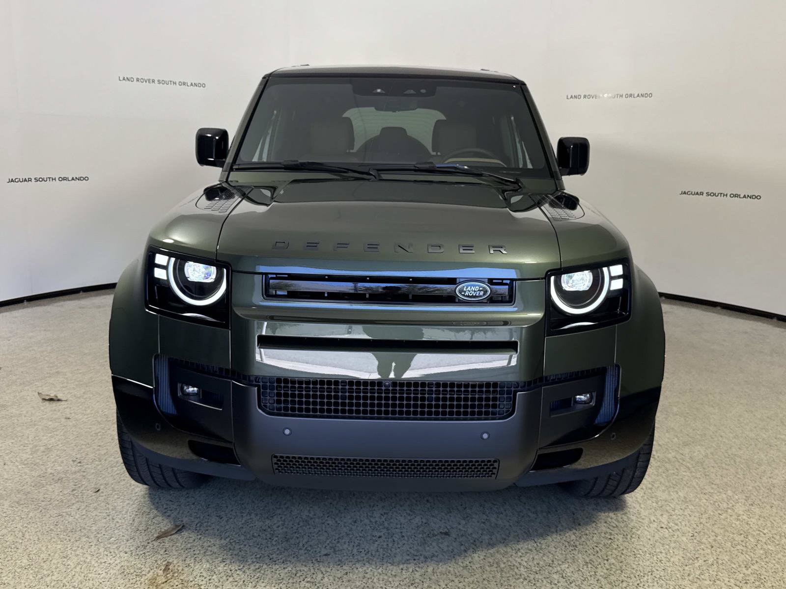 New 2026 Land Rover Defender 110 X-Dynamic SE AWD/4WD image 8